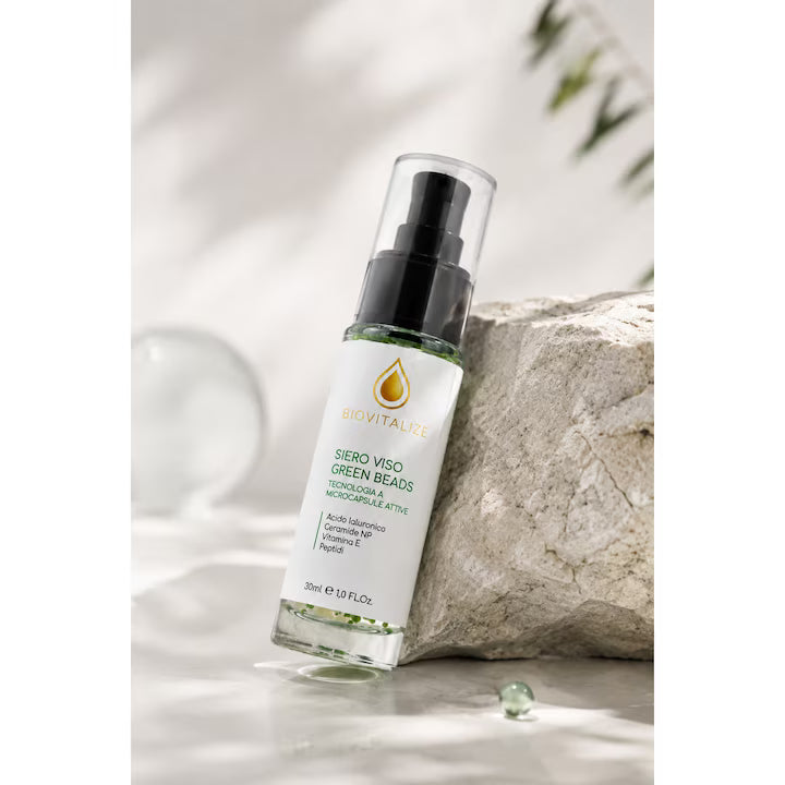 Ser Facial BIOVITALIZE cu Peptide, Acid Hialuronic, Ceramide NP, Vitamina E si Microcapsule Active Verzi, 30 ml, Made in Italy